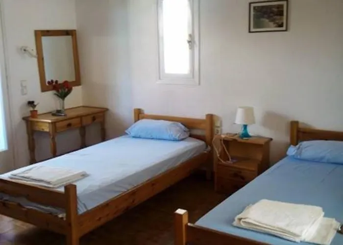 Milia * Áyios Nikítas